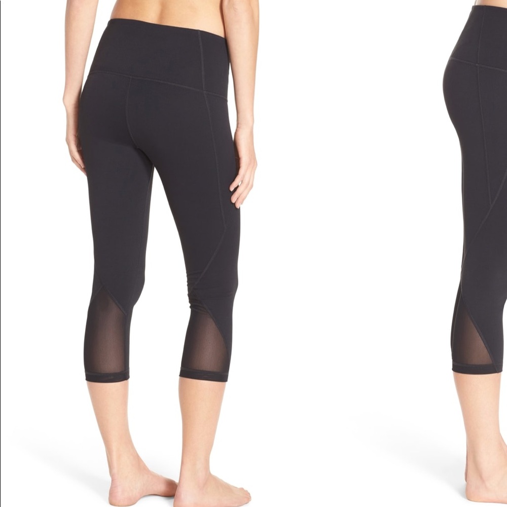 Zella Hatha high waist Capri leggings